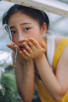 肉色超薄丝袜脚交一区二区